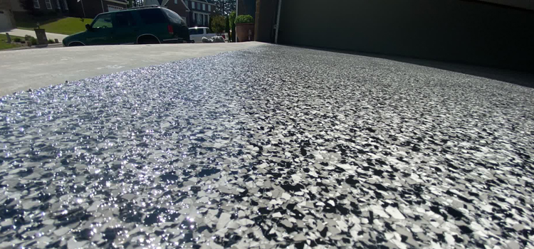 garage floor coatings with a decorative flake finish on a Utah Garage by Hermetic Coatings